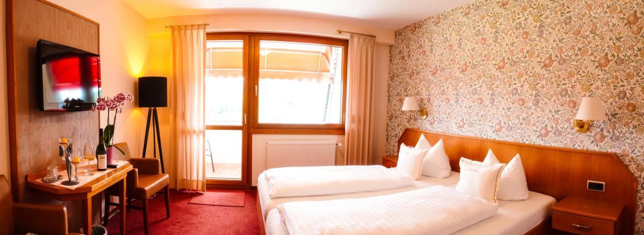 Hotel Zehnthof Ürzig Esterno foto