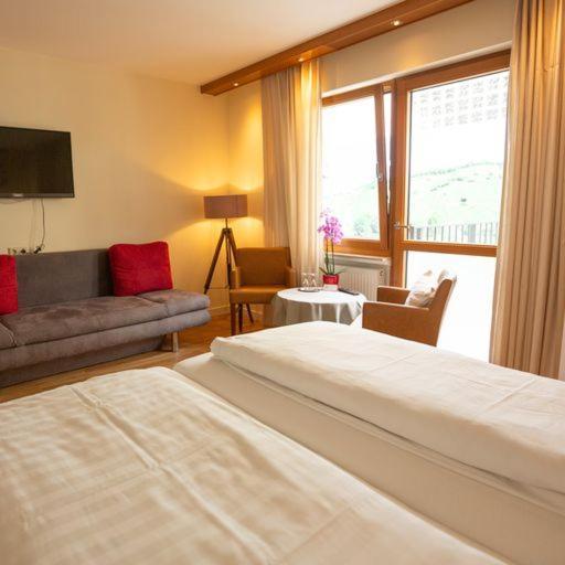 Hotel Zehnthof Ürzig Esterno foto
